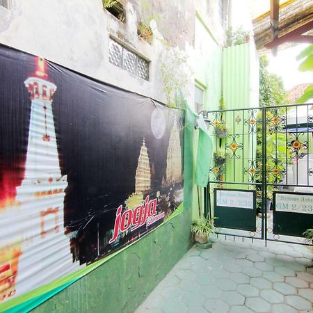 Pendopo Andari Homestay Джок'якарта Екстер'єр фото