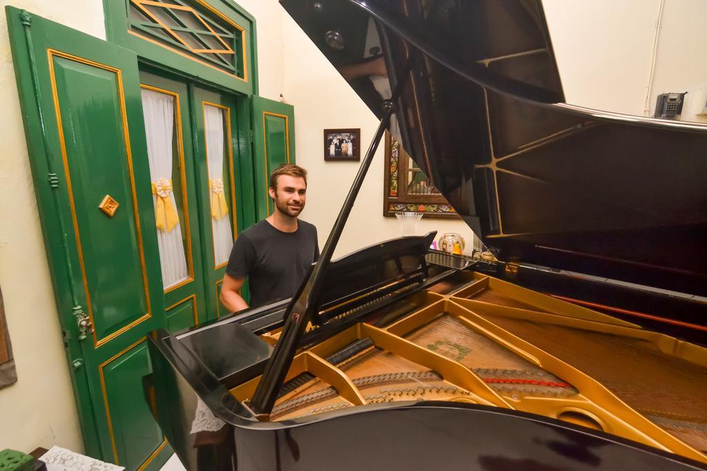 Pendopo Andari Homestay Джок'якарта Екстер'єр фото