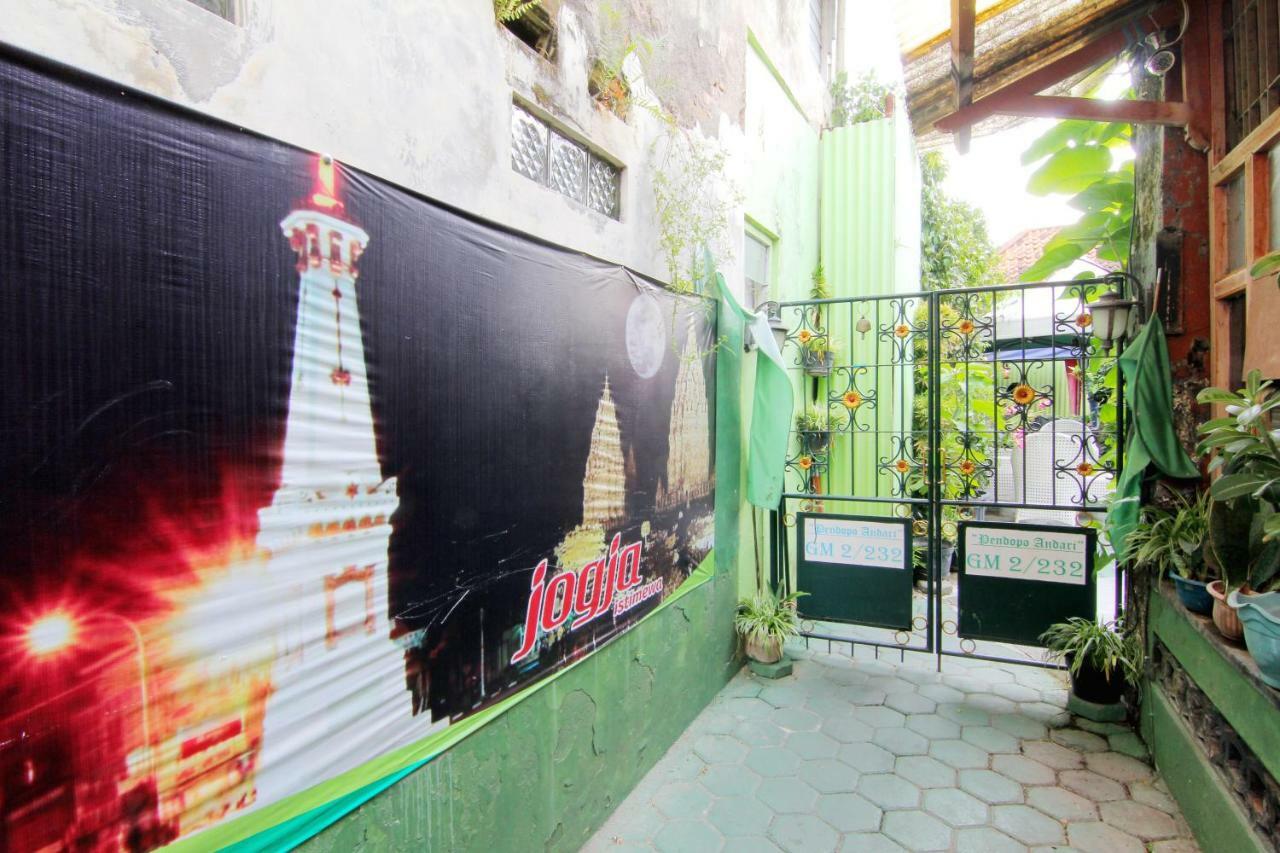 Pendopo Andari Homestay Джок'якарта Екстер'єр фото