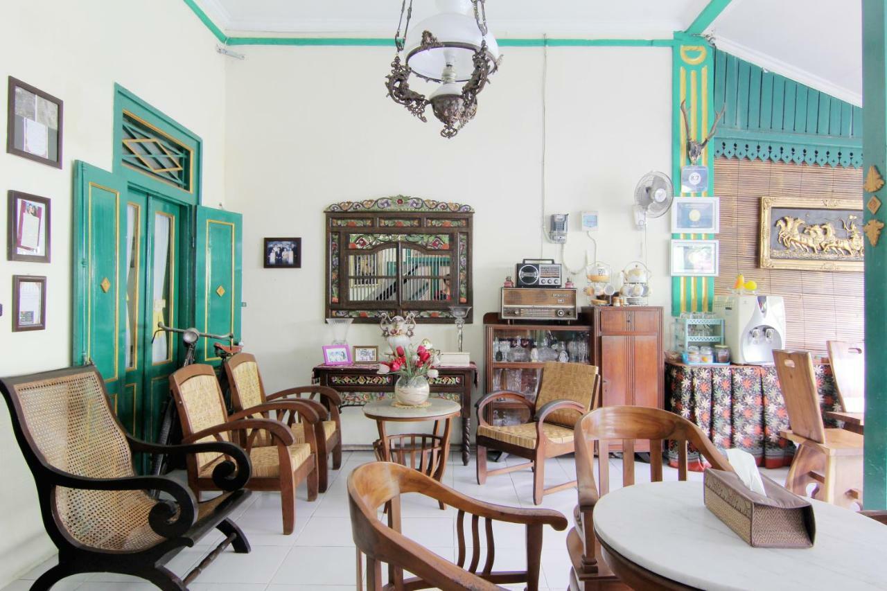 Pendopo Andari Homestay Джок'якарта Екстер'єр фото
