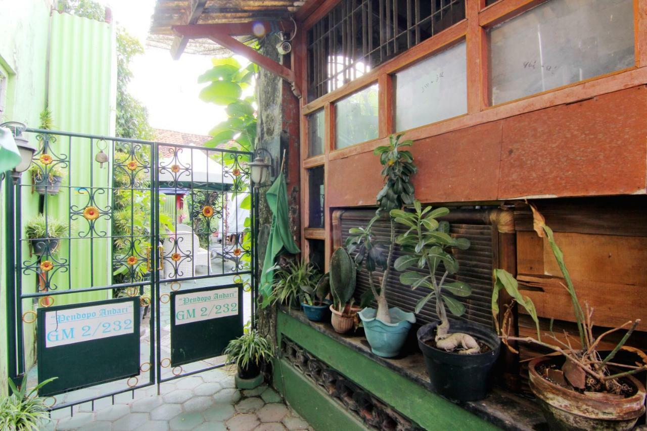 Pendopo Andari Homestay Джок'якарта Екстер'єр фото