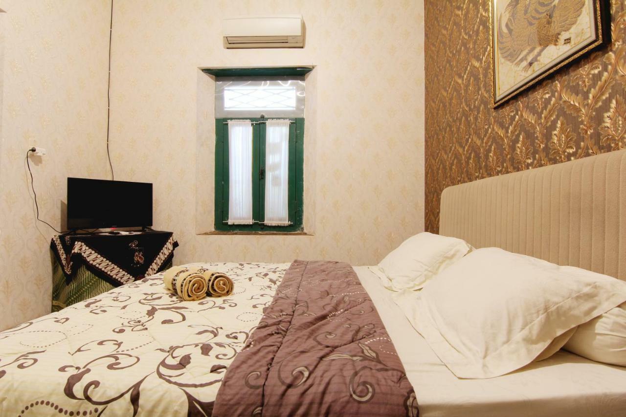 Pendopo Andari Homestay Джок'якарта Екстер'єр фото